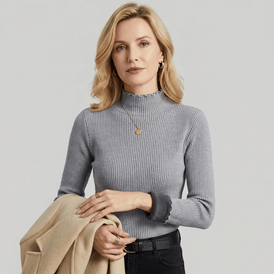 Blusa Feminina Peluciada e Canelada com Gola Alta Emma