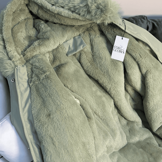 Moletom Feminino Trench Peluciado com Capuz