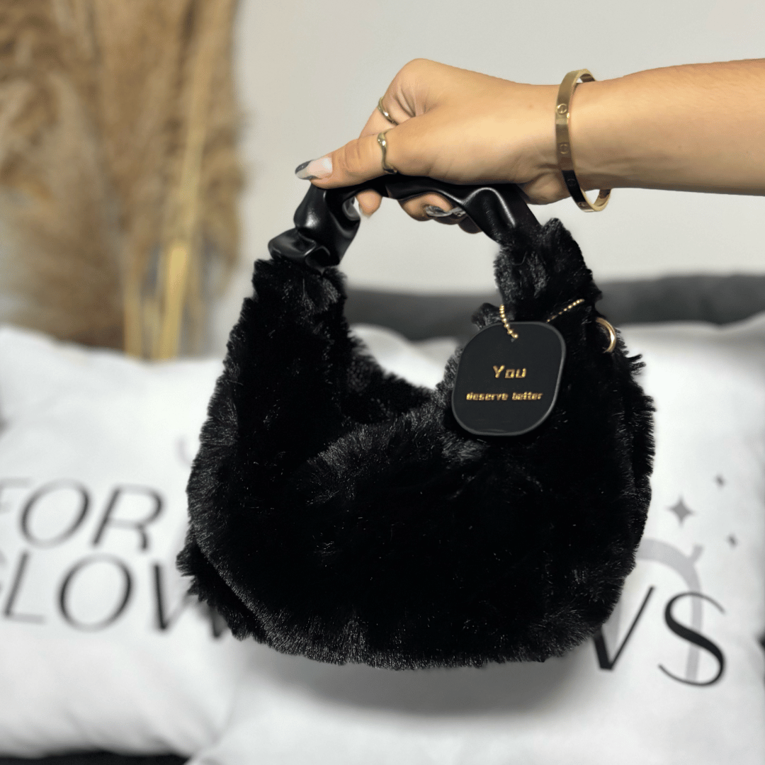 Bolsa Feminina Peluciada